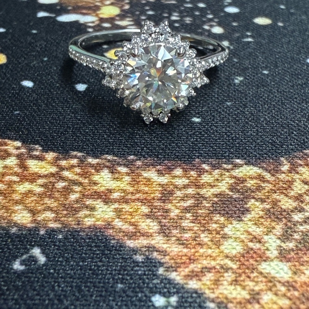 925 Silver 2ct Moissanite Halo Ring - Picture 7 of 8